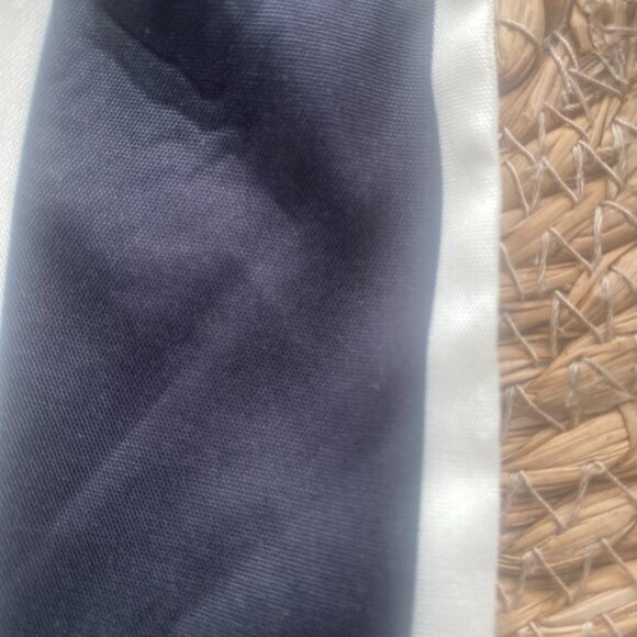 Alo Yoga Bow Hair Tie Scrunchie Love Knot Black and White - Picture 7 of 7